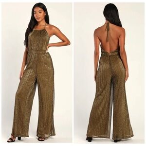 NWT Lulu’s Walk On Sunshine Shiny Gold Wide Leg Halter Jumpsuit Size XS